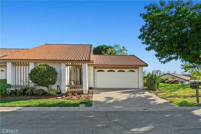23986 Calle Alonso, Mission Viejo, CA 92692