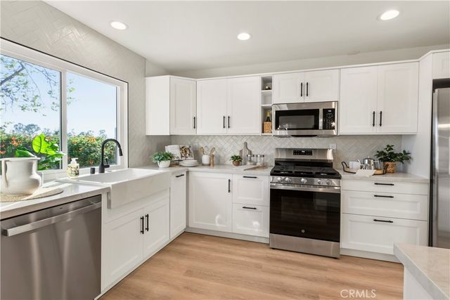 23986 Calle Alonso, Mission Viejo, CA 92692