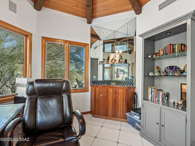 5887 E Placita Alta Reposa, Tucson, AZ 85750