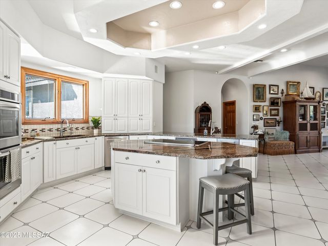 5887 E Placita Alta Reposa, Tucson, AZ 85750