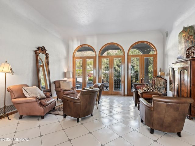 5887 E Placita Alta Reposa, Tucson, AZ 85750