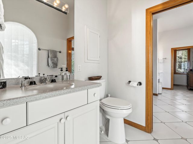 5887 E Placita Alta Reposa, Tucson, AZ 85750