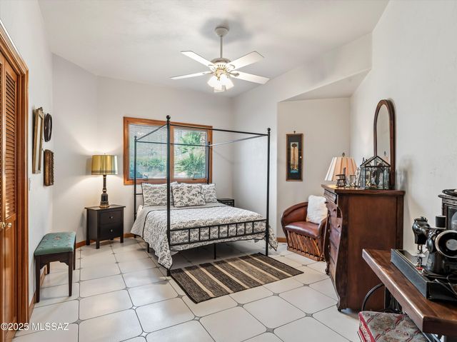 5887 E Placita Alta Reposa, Tucson, AZ 85750