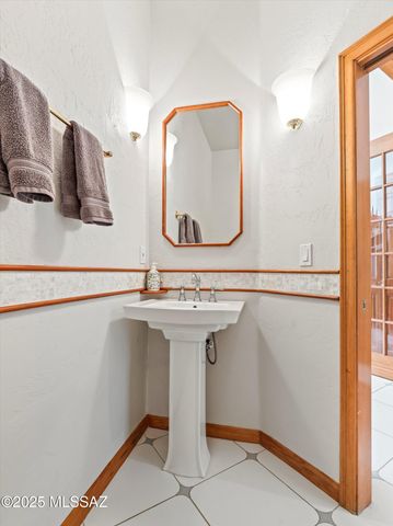 5887 E Placita Alta Reposa, Tucson, AZ 85750