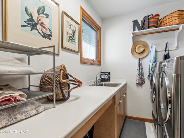 5887 E Placita Alta Reposa, Tucson, AZ 85750