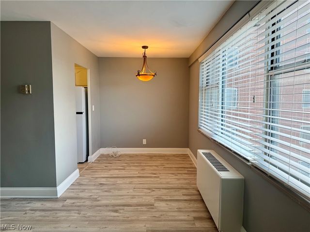 11850 Edgewater Drive, Lakewood, OH 44107