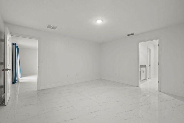 362 NW Bayshore Boulevard, Port St Lucie, FL 34983