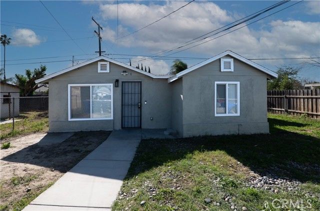 5286 Odell Street C, Jurupa Valley, CA 92509