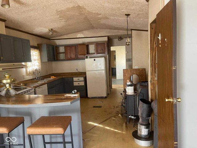 11077 E Rader Lane, Solsberry, IN 47459