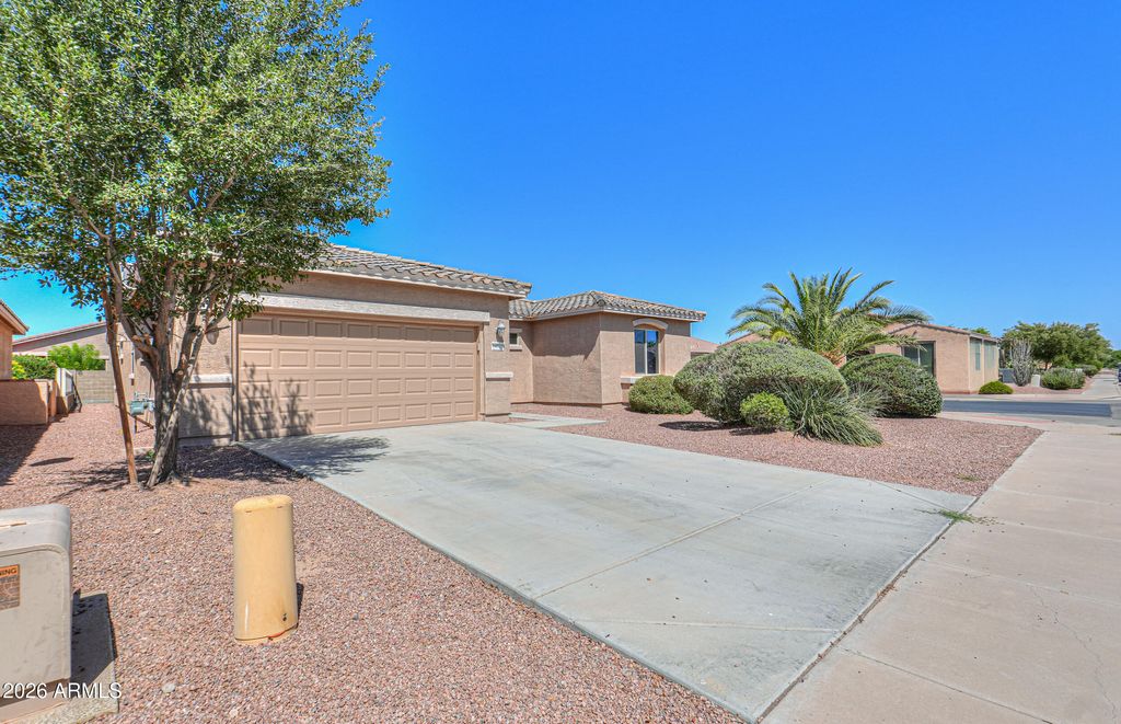 19732 N FLAMINGO Road, Maricopa, AZ 85138 — photo 2