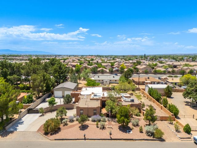 5900 Jones Place NW, Albuquerque, NM 87120