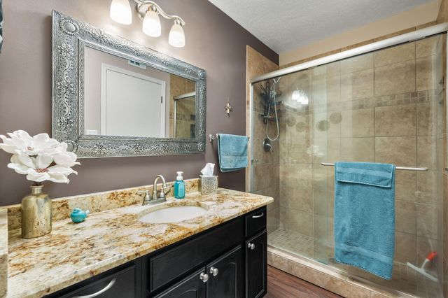 5900 Jones Place NW, Albuquerque, NM 87120