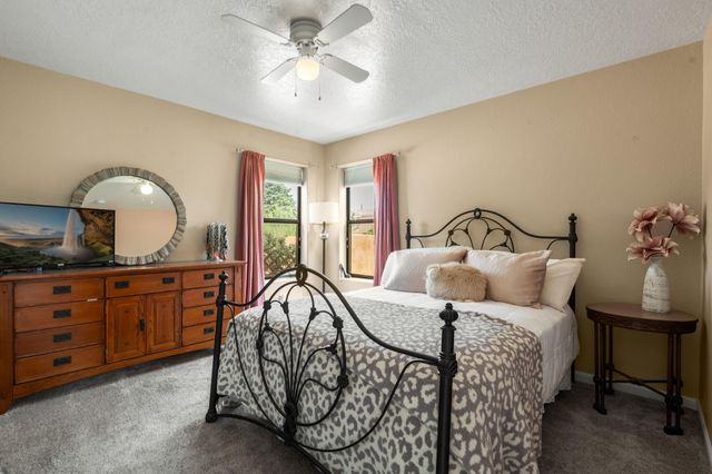 5900 Jones Place NW, Albuquerque, NM 87120