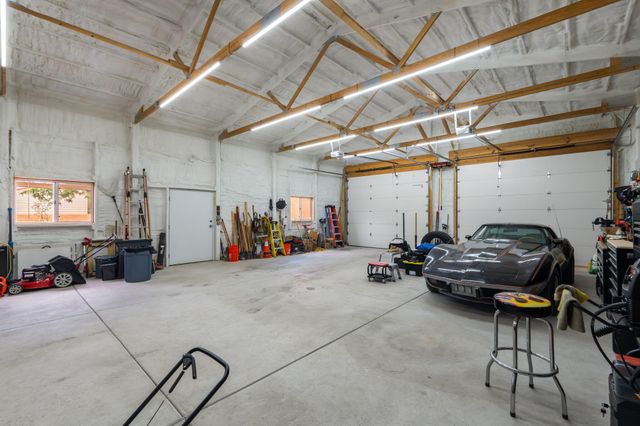 5900 Jones Place NW, Albuquerque, NM 87120