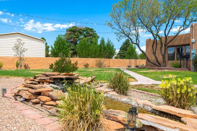 5900 Jones Place NW, Albuquerque, NM 87120