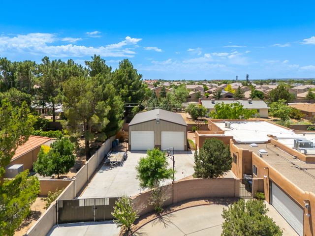 5900 Jones Place NW, Albuquerque, NM 87120