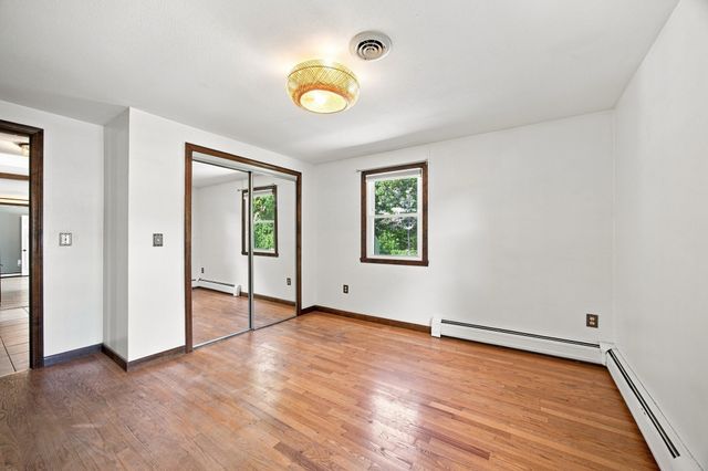 47 Overlook Dr, Easthampton, MA 01027