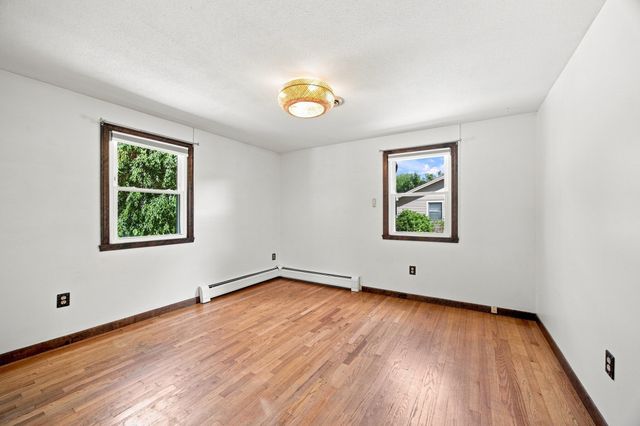 47 Overlook Dr, Easthampton, MA 01027