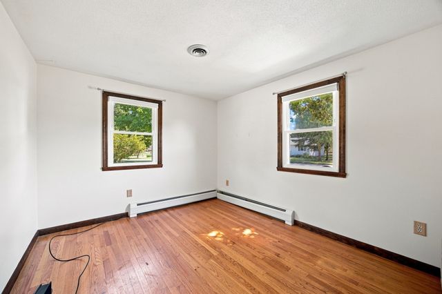 47 Overlook Dr, Easthampton, MA 01027