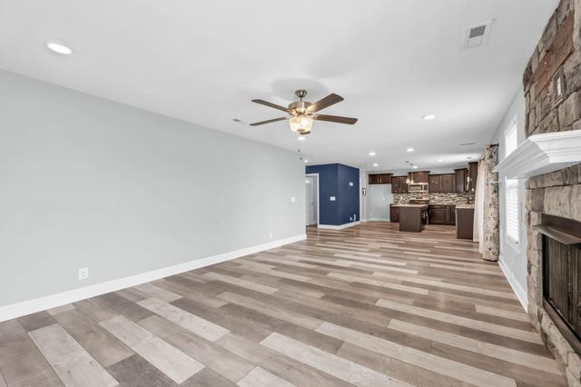 2019 Jackie Lorraine Dr, Clarksville, TN 37042