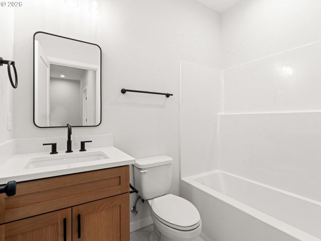 7488 Se 51st Ave, Portland, OR 97206