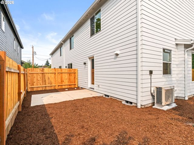7488 Se 51st Ave, Portland, OR 97206