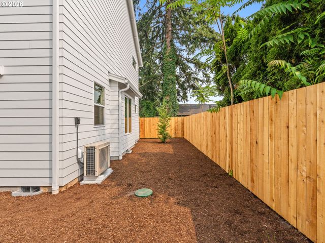 7488 Se 51st Ave, Portland, OR 97206