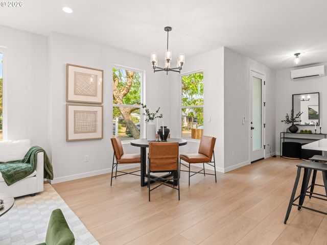 7488 Se 51st Ave, Portland, OR 97206