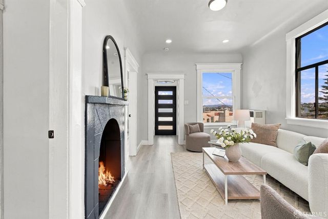 615 Mount Vernon Avenue, San Francisco, CA 94112