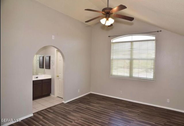 11108 WHITEY FORD Street, El Paso, TX 79934