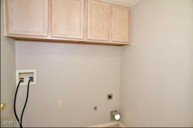 11108 WHITEY FORD Street, El Paso, TX 79934