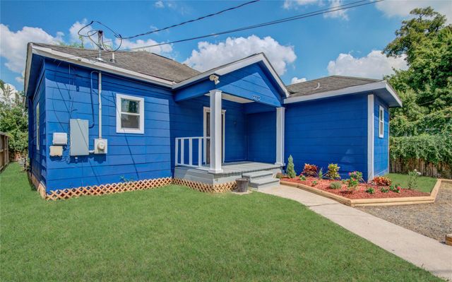 2712 Link Road, Houston, TX 77009
