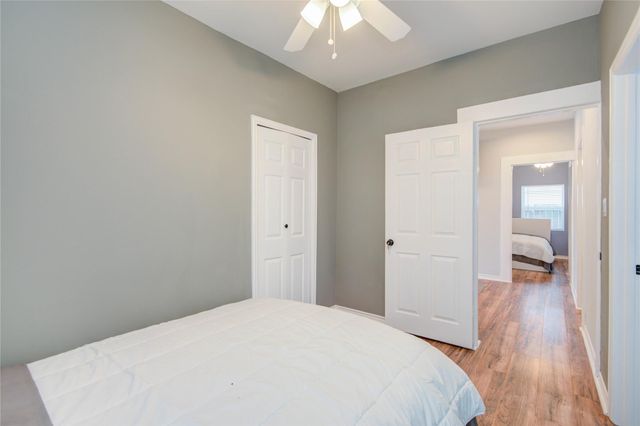 2712 Link Road, Houston, TX 77009