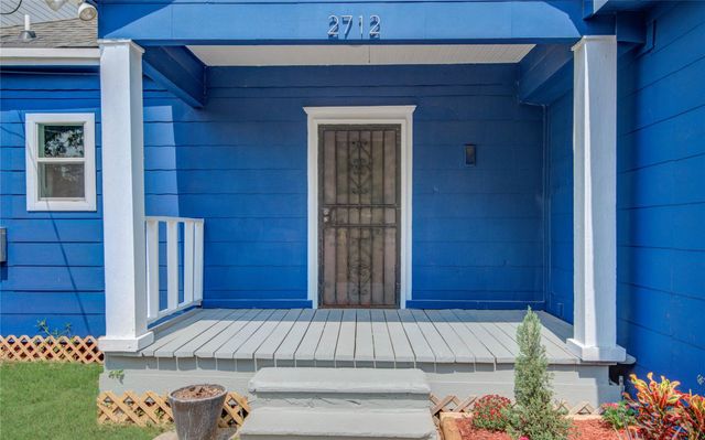 2712 Link Road, Houston, TX 77009