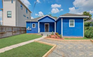 2712 Link Road, Houston, TX 77009