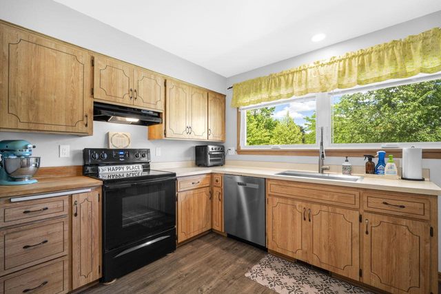 117 W Monroe STREET, Port Washington, WI 53074