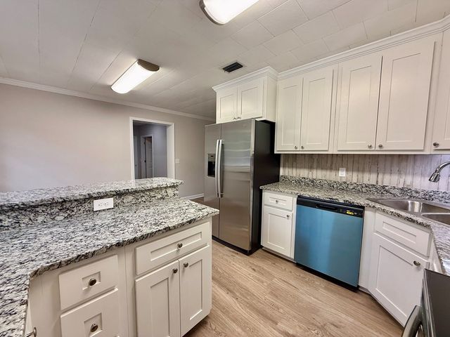 1246 N Highway 123, Hartford, AL 36344