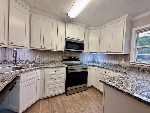 1246 N Highway 123, Hartford, AL 36344