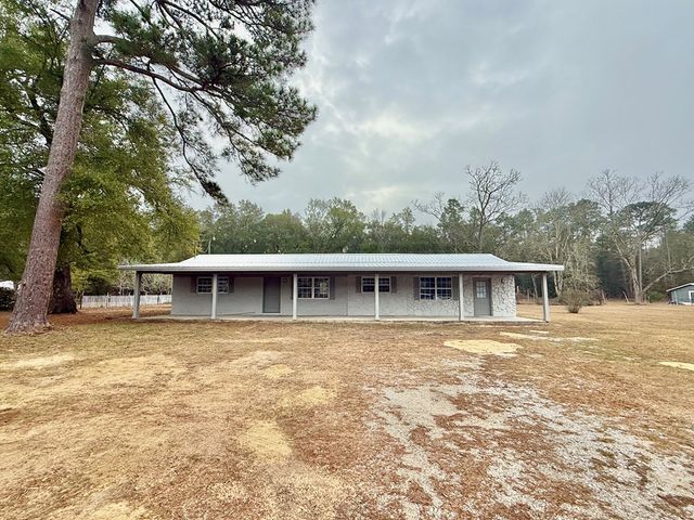 1246 N Highway 123, Hartford, AL 36344