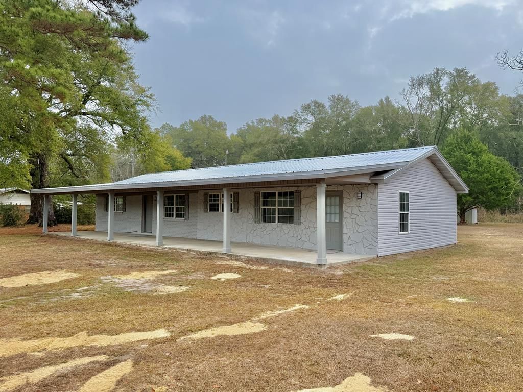 1246 N Highway 123, Hartford, AL 36344