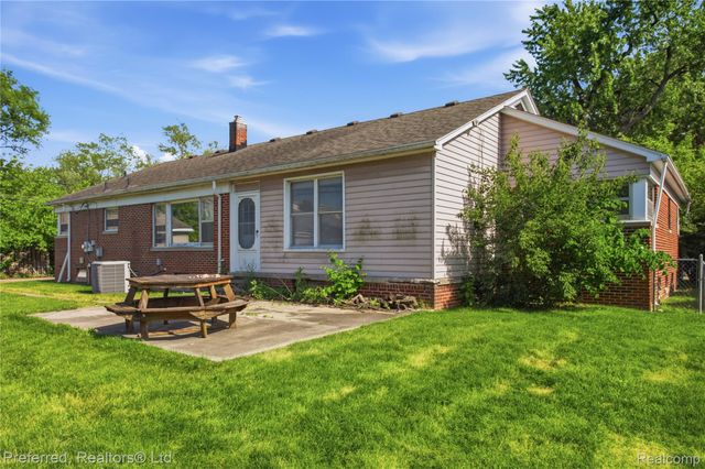 860 Palmer Street, Plymouth, MI 48170