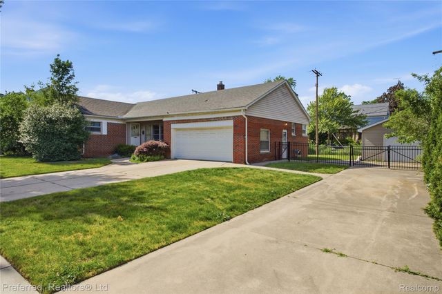 860 Palmer Street, Plymouth, MI 48170