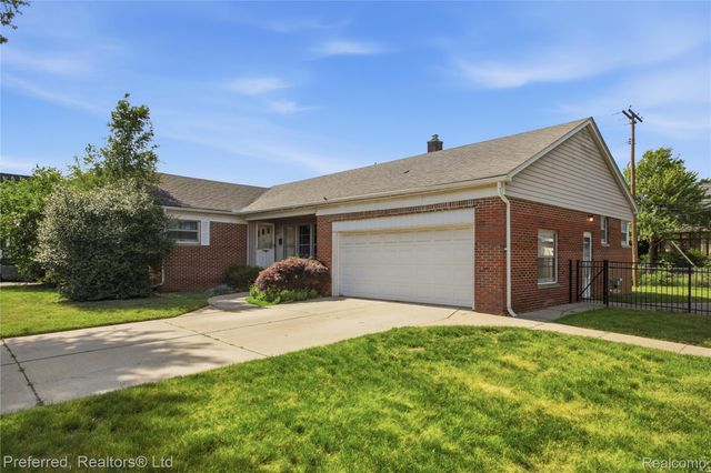 860 Palmer Street, Plymouth, MI 48170