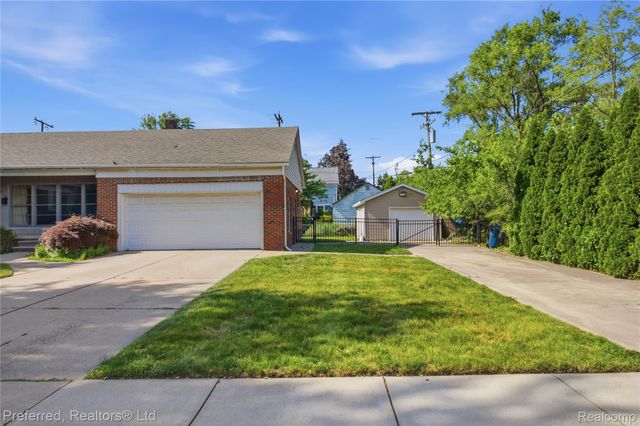860 Palmer Street, Plymouth, MI 48170