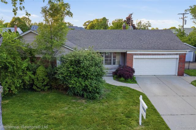 860 Palmer Street, Plymouth, MI 48170