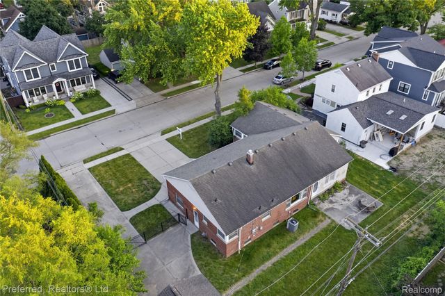 860 Palmer Street, Plymouth, MI 48170