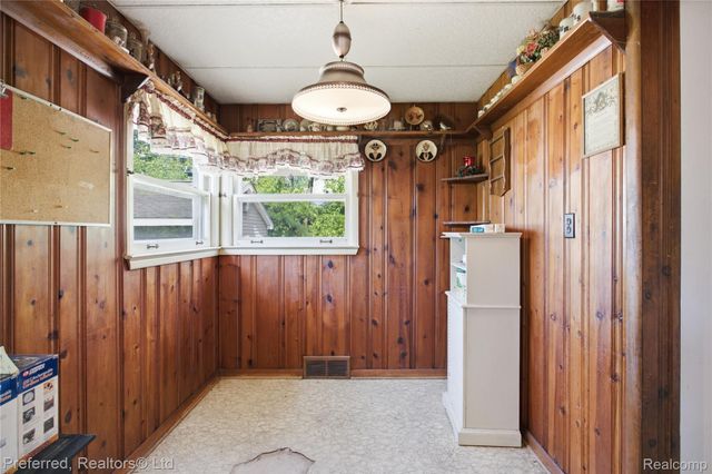 860 Palmer Street, Plymouth, MI 48170