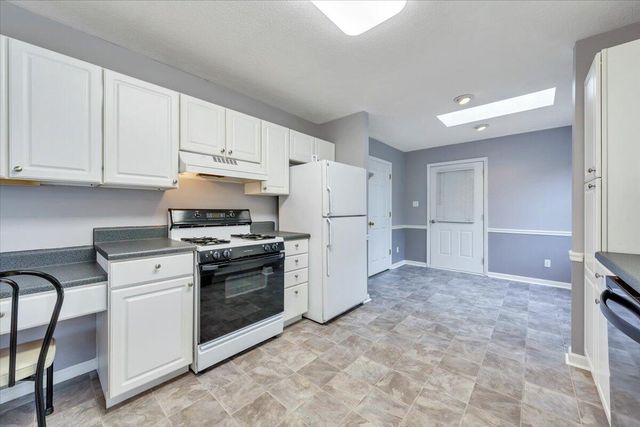 430 Virginian DR, Christiansburg, VA 24073