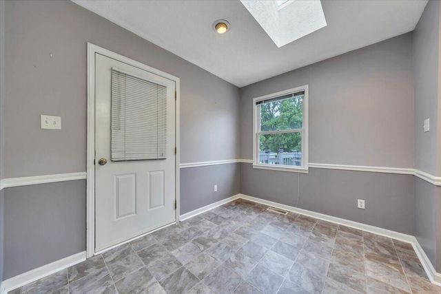 430 Virginian DR, Christiansburg, VA 24073