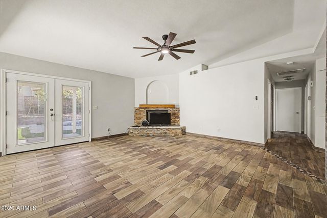 7338 E GREENWAY Street, Mesa, AZ 85207